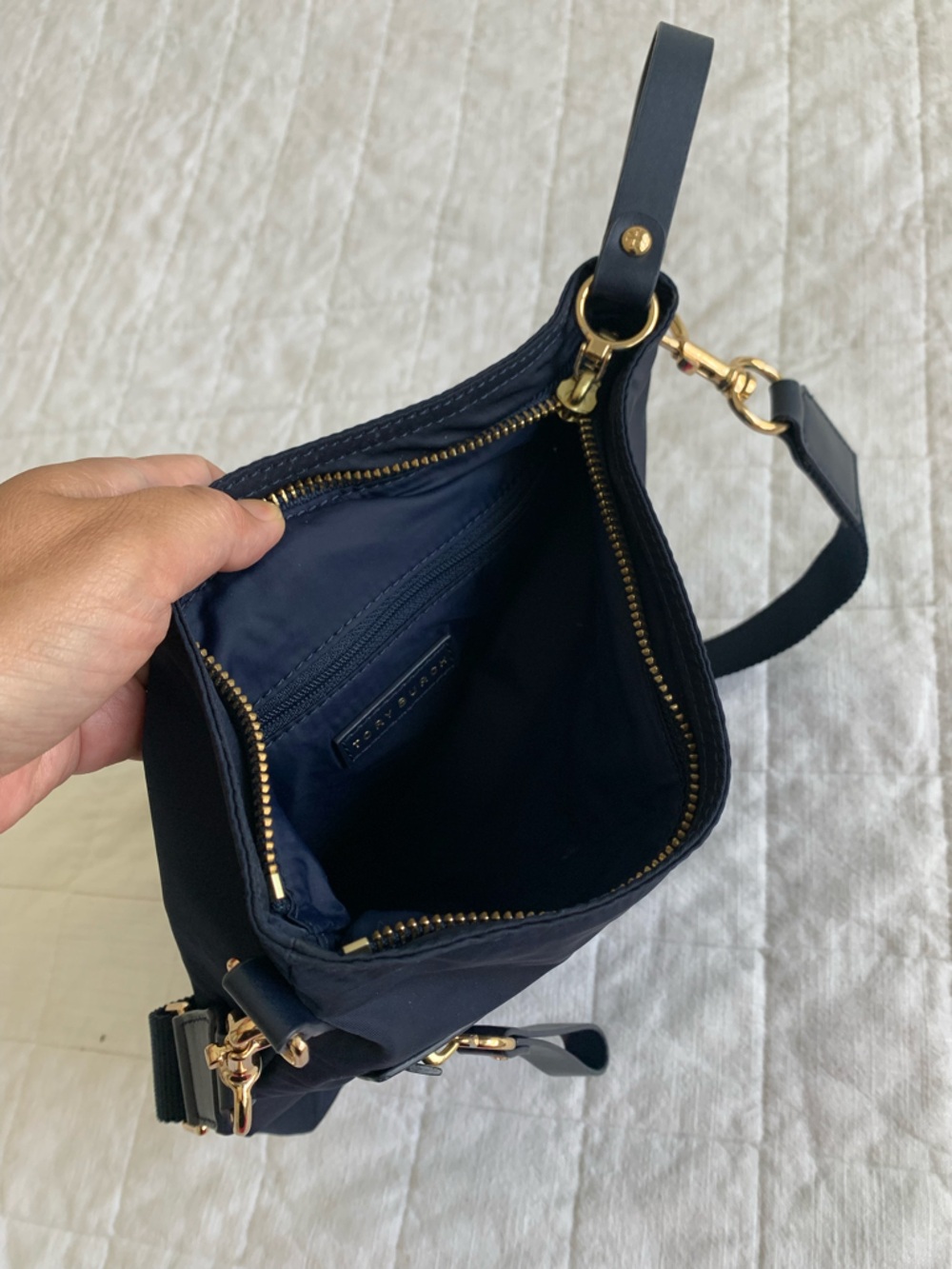 Tory Burch Navy Nylon Crossbody with Gold Hardware - Picture 2 of 4